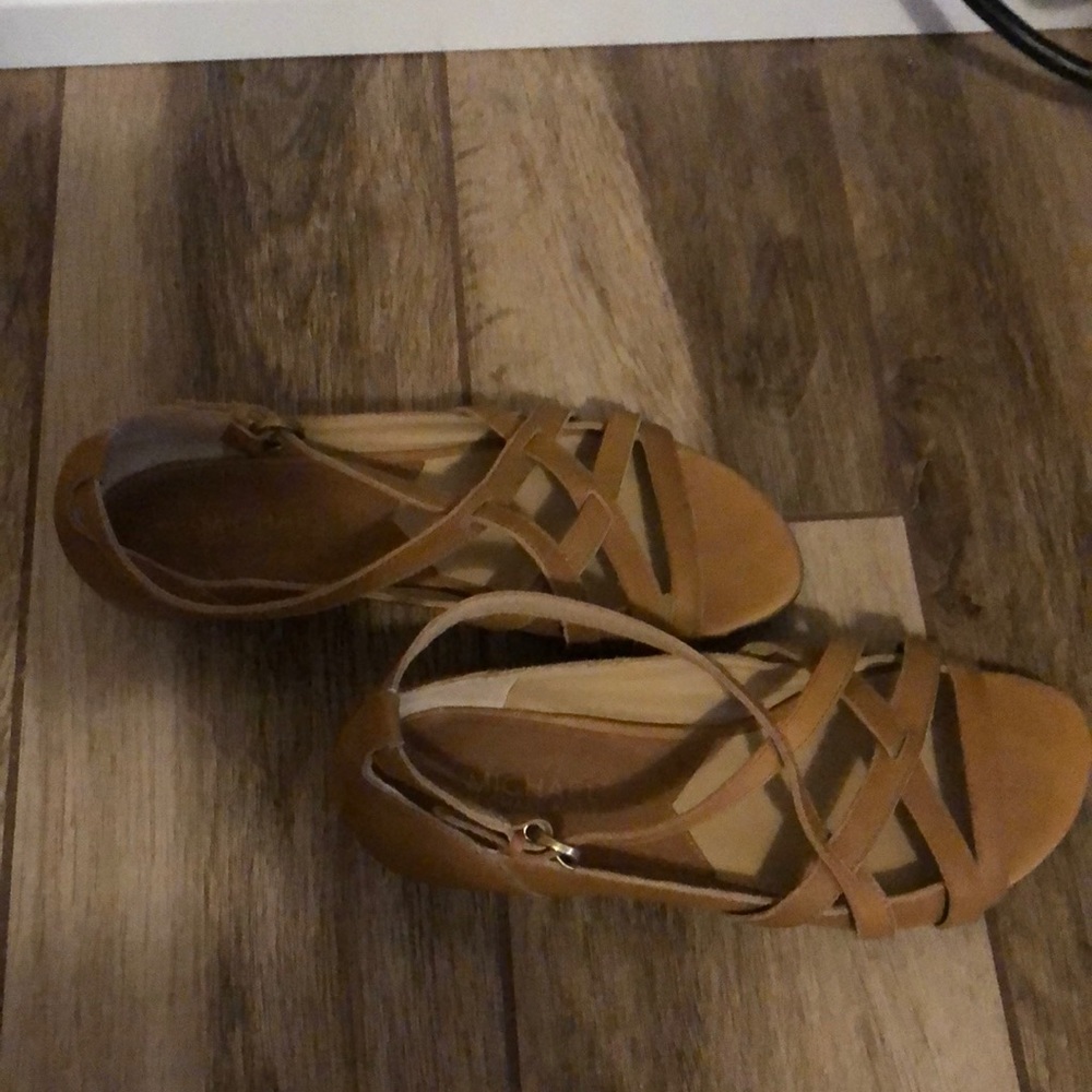 Michael Kors Tan Leather Sandals, size 6M